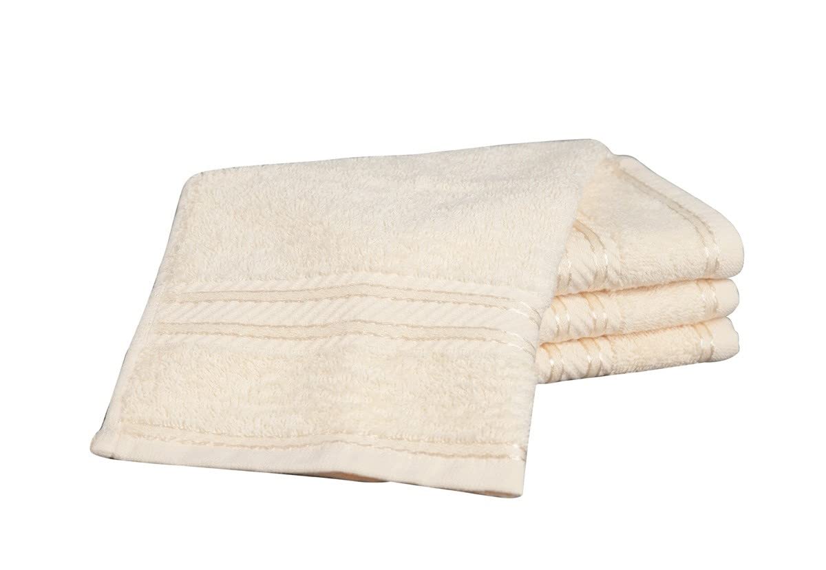 Bentley Priory Linens Supreme Face Flannels for Bathroom 500GSM Super Soft Combed Cotton Pack of 4 Absorbent and Quick Dry Face Cloth Flannel Towels Set 30 x 30cm (IVORY)