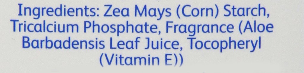 Johnson's Baby Powder with Naturally Derived Cornstarch Aloe & Vitamin E, Hypoallergenic, 22 oz