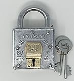 Retroworks Trick Lock - Mystery of The Prickly Key