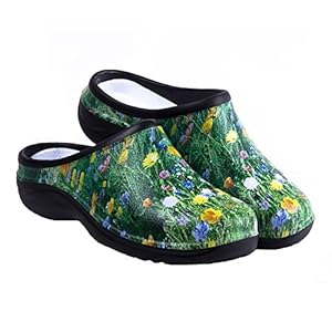 10 Best Gardening Shoes For Women - Make Garden Work More Enjoyable