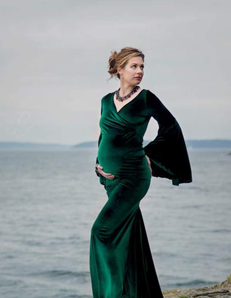 Promworld Women's Mermaid Long Sleeve Velvet Maternity Dresses for Baby Shower Photography at  Women’s Clothing store