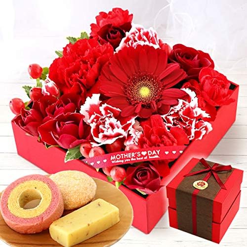 Amazon Co Jp 母の日 の プレゼント 花束 アレンジメント フラワーギフト お花とスイーツboxセット 赤色のお花 Food Beverage Alcohol