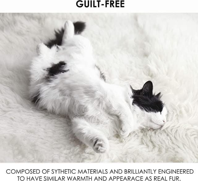 FabricLA Fur Tree Skirt Off White Fluffy Tree Skirt 48 Inch