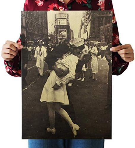 LOVEACH Victory Kiss Vintage Style Kraft Paper Poster Print Vintage Kraft Paper Home Decor Art Decoration 51.5x36cm
