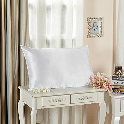 FabricMCC Silk Pillowcase, Hypoallergenic Queen Size Pillow Case with Zipper, Satin Pillowcases for Curly Hair & Dry Skin, Set of 2 (white)