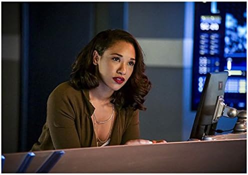 The Flash Candace Patton as Iris West 8 x 10 Inch Photo S.3