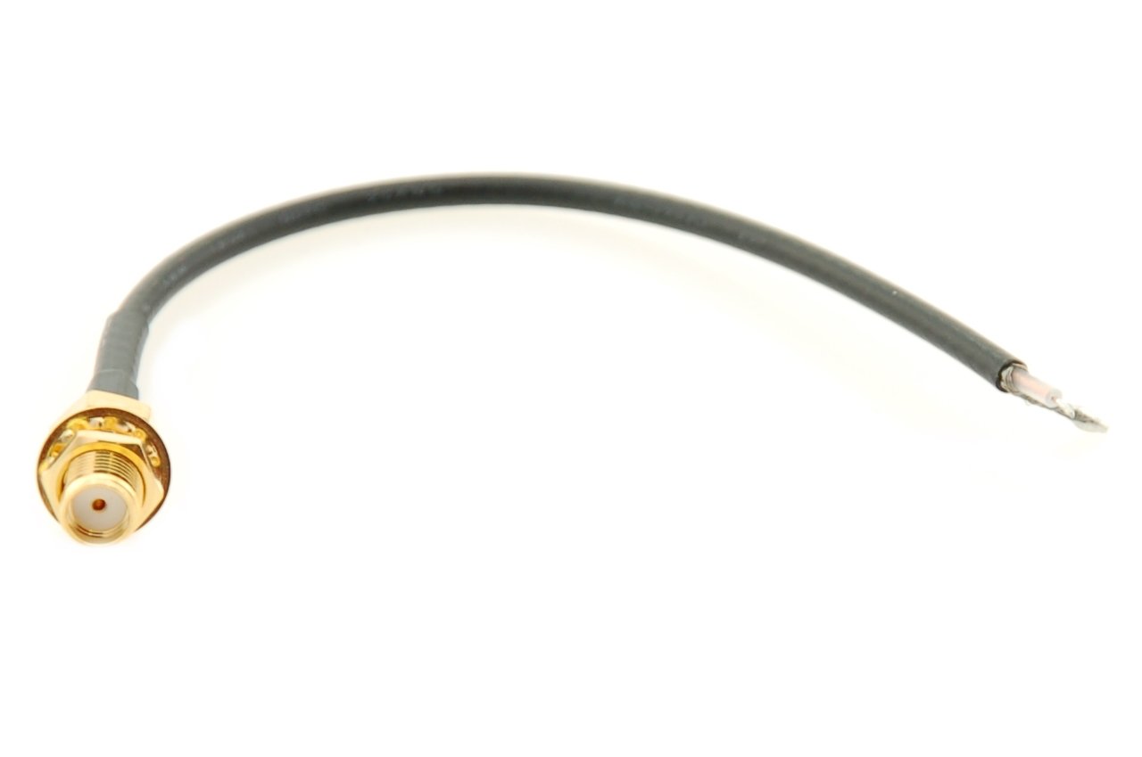 Alda PQ Antenna Connection cable with built-in socket 13cm, RG174 for SMA/F