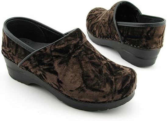 amazon dansko professional clogs