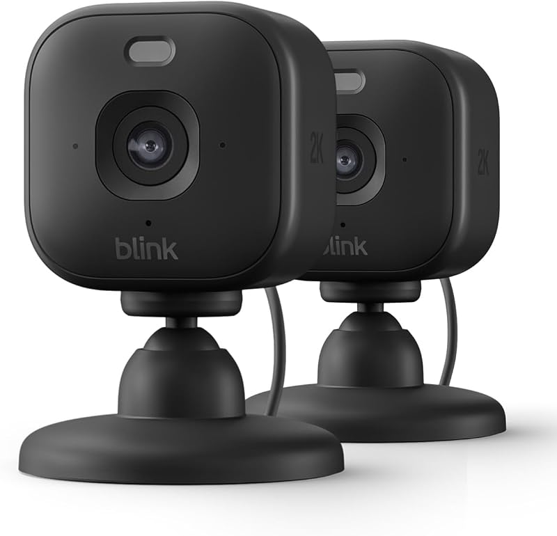 Cámara Mini 2K+ Blink (última generación) | Cámara de seguridad doméstica con enchufe, resolución de vídeo 2K, zoom de 4 aumentos, visión nocturna en color | Compatible con Alexa | 2 cámaras - Negro