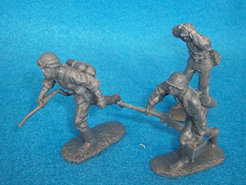 WWII German Combo Set: Offered By Classic Toy Soldiers, Inc