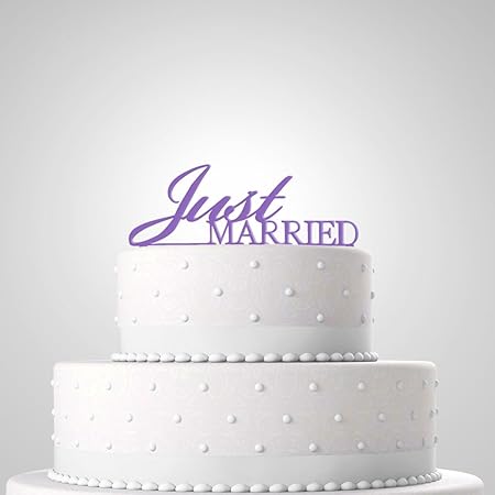 in due Tortendekoration zur Hochzeit - Tortenfigur 'Just married' lila