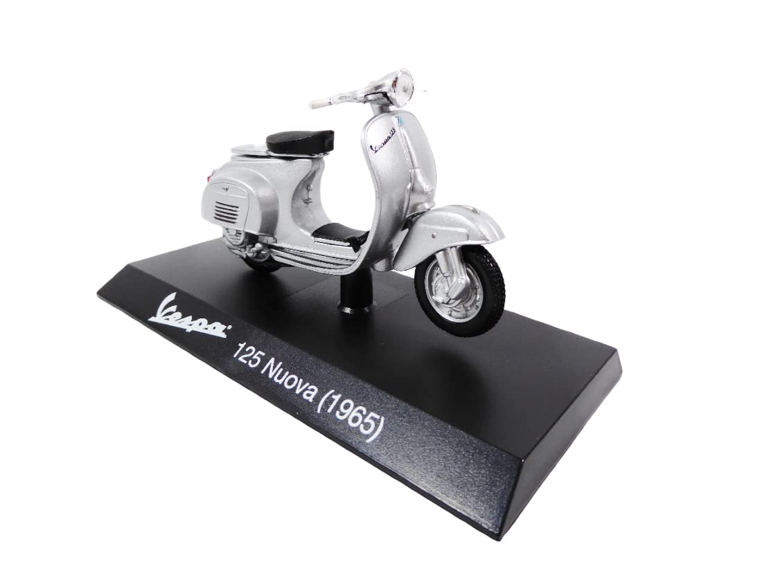 OPO 10 - Collection miniature scooter 1/18 compatible with Piaggio Vespa 125 Nuova light gray - 1965 - Ves0023B