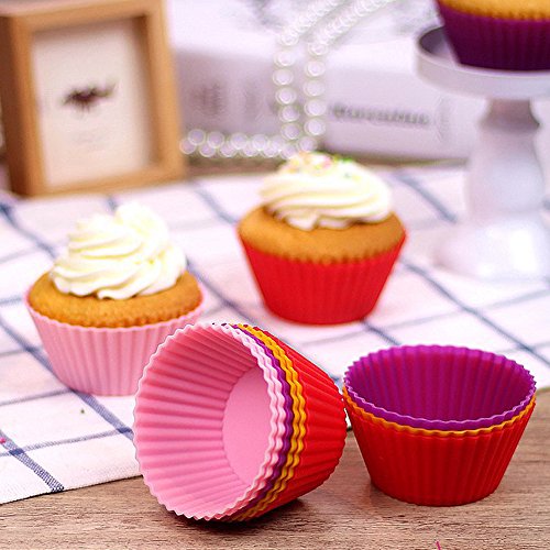 iiHOME Reusable Silicone Baking Cups Cupcake Liners Muffin Cups Cake Molds, Pack of 12 (Random Color)