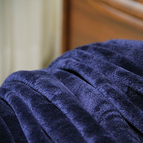 LANGRIA-Coperta-in-Flanella-Soffitto-Plaid-Microfibra-Morbida-Grinza-Resistente-Anti-Fade-150x200cm-Blu