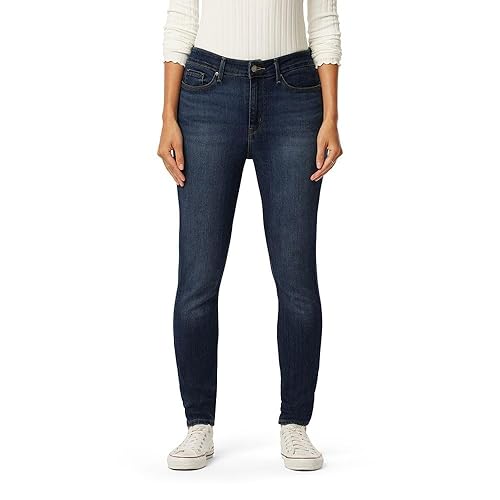 Levi Strauss Signature Gold Women's Totally Shaping Pull-On Skinny Jeans (Available in Plus Size), Immaculate, 2 Short