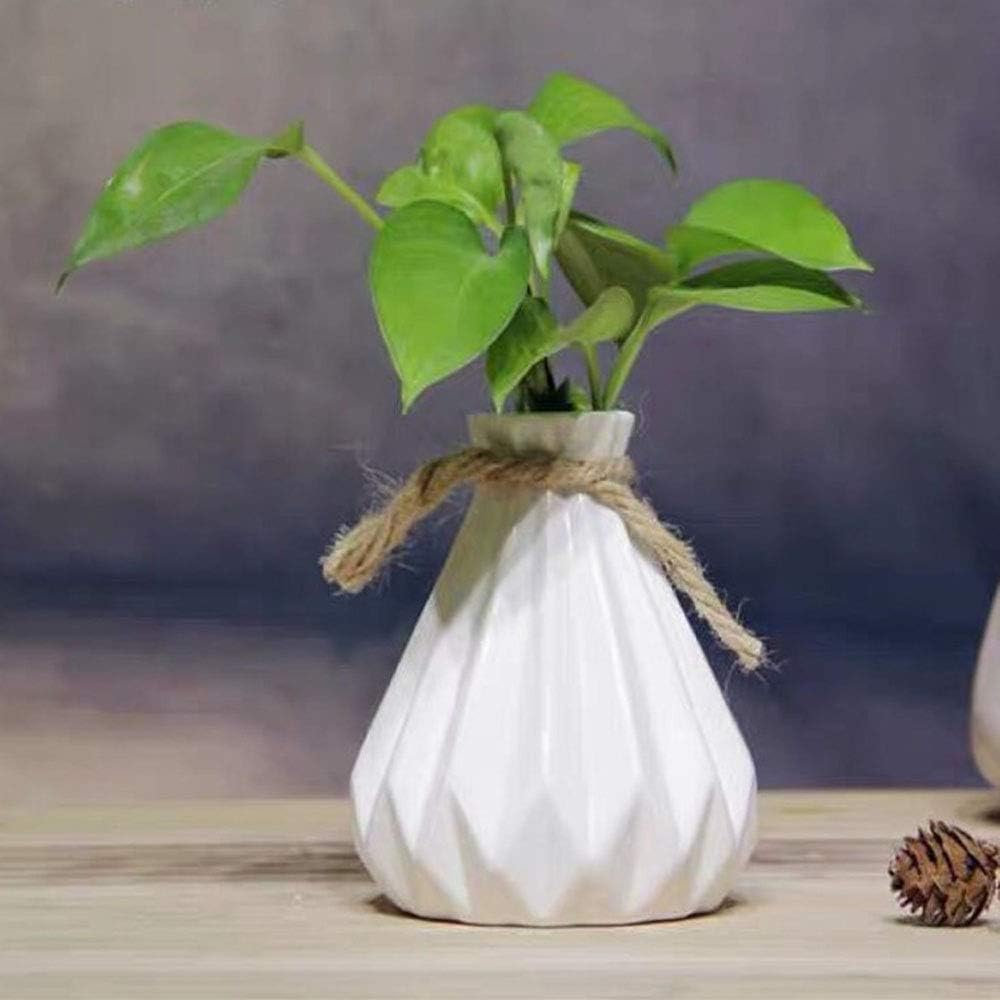 Amazon Co Jp 花瓶 フラワーベース 陶器 花器白 おしゃれ かびんfukuka ダイニングテーブル 玄関 生け花 造花用かびん 北欧 白d ホーム キッチン