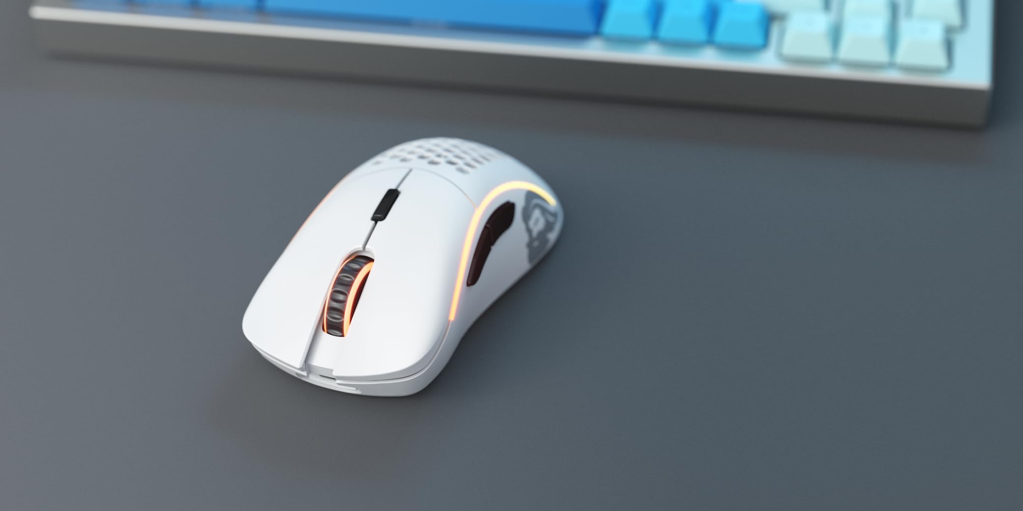 GLORIOUS Model D Wireless Gaming-Maus, 69g, BAMF Sensor, 2.4GHz, Mattweiß 7