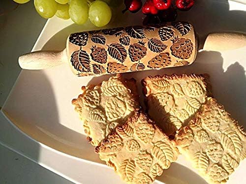 Wooden embossed rolling pin, textured rolling pins for cookies with Blackberries pattern, Cookie baking mold by OmaMarta, Small size