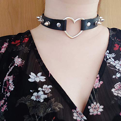 Daimay-2PCS-Collana-Girocollo-Cuore-Gotico-Lolita-Rivetto-Punk-Rock-in-Pelle-PU-Collare-Cosplay-Nero-Anni-90-Misura-Regolabile-Nero