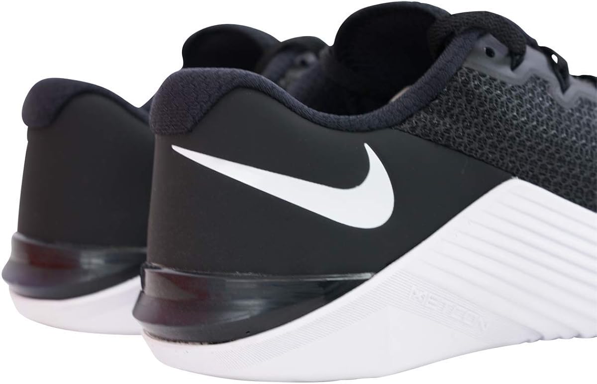 metcon 5 black white