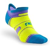 PRO Compression Runner Ankle Socks, Low Cut Graduated Compression Socks | Moisture wicking poly-nylon blend, targeted heel &amp; toe cushioning, contoured arch support, breathable no-slip fit, soft feel