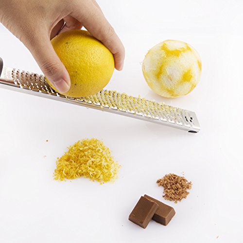 Isermeo Citrus Lemon Zester, Kitchen Stainless Steel Grater with Rubber Yellow Protective Cover