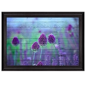 Field of Purple Flowers with a Blurry Background...