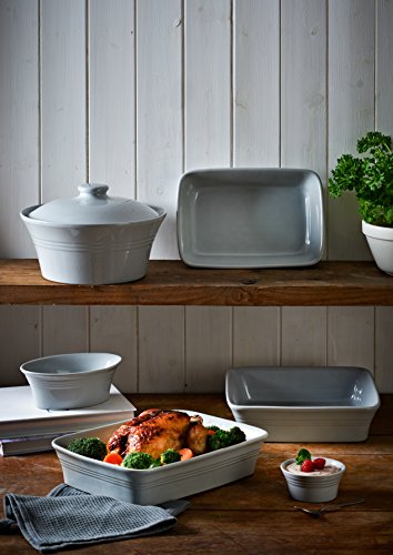 image for Mason Cash Classic Kitchen Casserole Dish with Lid, Durable Stoneware 
