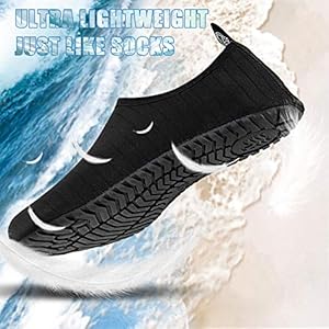 Schnorchelmasken 51OYBu9tDJL. SS300 Obermaterial: Obermaterial: Neopren. Super dehnbares Material bietet unglaubliche Atemfähigkeit und schnell trockene Eigenschaften und verkrümmt Ihre Füße fest ohne unangenehmes Gefühl von Druck.
Innenmaterial: Textil. Bequem, atmungsaktiv und elastisch. Leicht zu reinigen,Die Schuhe trockenen in der Sonne sehr schnell.
Sohle: Gummi. Sohle aus ist rutschfestes. Die Leistung, ist hervorragend.So können Sie Trost im Wasser, Turnhalle und am Strand spielen. Weich und flexibel.