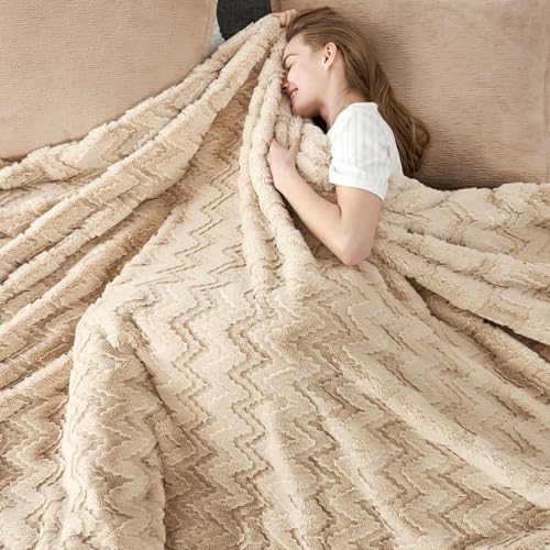 Cozy Bliss Faux Fur Throw Blanket for Couch - Soft Fuzzy Cozy Throw Gift Blankets for Women,Beige Boho Blanket for Sofa Bedroom Living Room.60 * 80 Inches