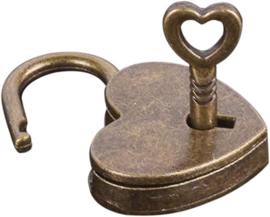 Lock Antique Brass Padlock with Key, Vintage Heart Shape Anti-Theft Mini Padlock Bag Travel Suitcase Luggage Box Case Key Keyed Padlocks，Padlocks and Hasps