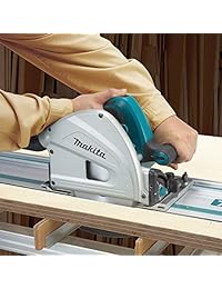 Sierra Circular Makita de 6 1 2 pulgadas.