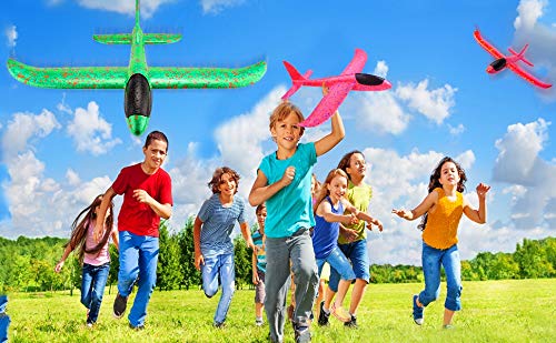 5 Airplane+Throwing+Challenging+Outdoor+Toddlers