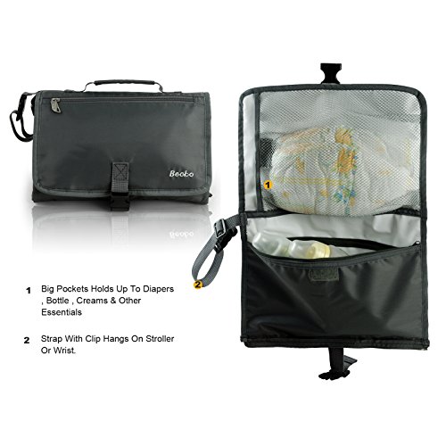 Becko Portable Foldaway Babies' Diaper Changing ad/Bag, Multifunctional Neutral Eco-Friendly Tote Bag, Easy to Clean, with Anti-Skid Band & Multiple Pockets (Black)