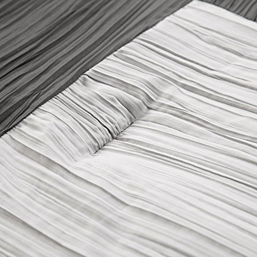 Black and White King size 102x90 Bedding Comforter Chessboard Pattern Down Alternative with Pleat Surface and Grey Reverse Side by Bedsure