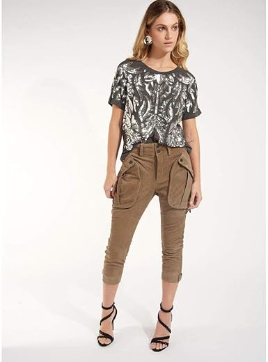 calça de couro bege