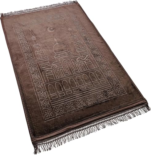 Prayer Mat Embossed Anti-Slip Velvet Top Prayer Rug for Umrah Hajj Ramadan 70 x 110 cm, Best Gift For Ramadan (Random Colors)