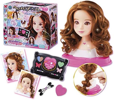 ヘアメイクアーティスト メイクアップコーデ