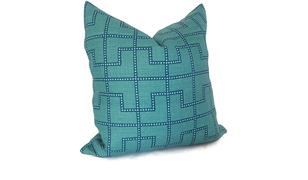 celerie decorative pillow