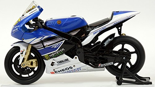 New Ray 57583 "Yamaha Factory Racing Team - Valentino Rossi No. 46" Model Motocross