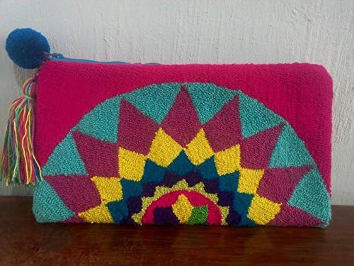 MEDIUM SIZE CLUTCH, HANDWOVEN CLUTCH, FREE SHIPPING WITHIN THE US.