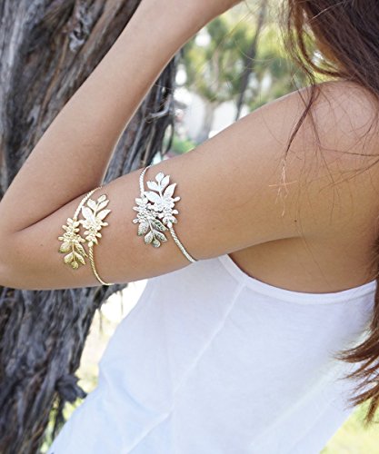 Leaf Arm Cuff, Silver Leaf Arm Cuff, Adjustable Arm Band, Boho Arm Cuff, Bohemian Summer Arm Cuff, Arm Bracelet in SILVER