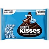 HERSHEY'S KISSES Milk Chocolate Candy, Blue Foils, 415g – Perfect for Easter Candy Bowls, Baby Showers & Gifting