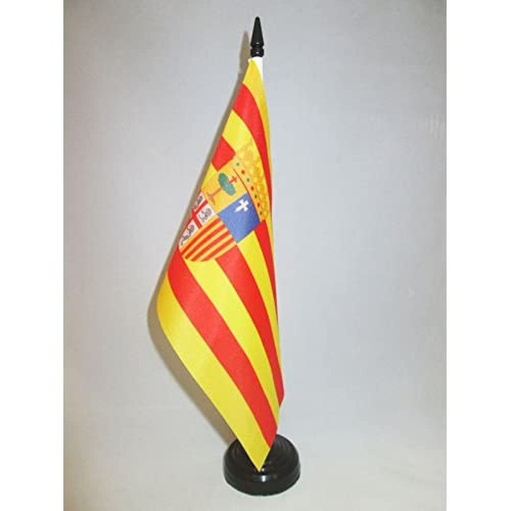 AZ FLAG Aragon Table Flag 5'' x 8'' - Spanish region of Aragón Office Decoration 100% Polyester 21 x 14 cm - Mini Desk Flag with Pole and Black Plastic Base