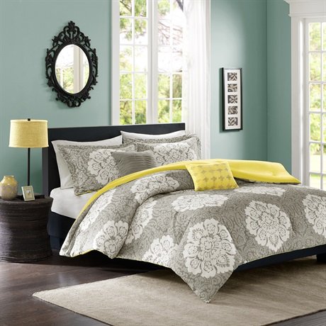 Intelligent Design Tanya 4 Piece Comforter Set, Twin/Twin X-Large, Grey