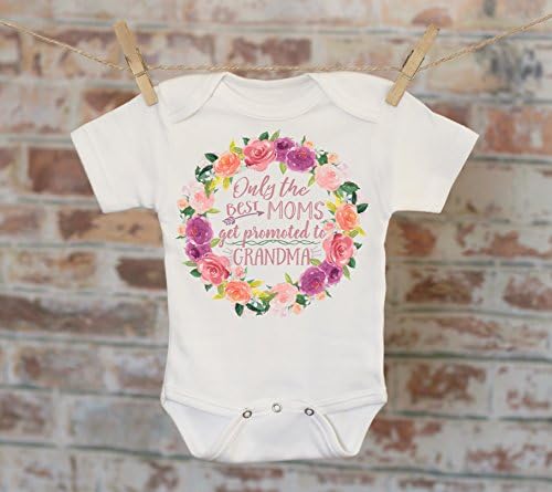 Only The Best Moms Get Promoted To Grandma Wreath Onesie®, Bohemian Onesie, Cute Onesie, Boho Baby Onesie, Girl Onesie