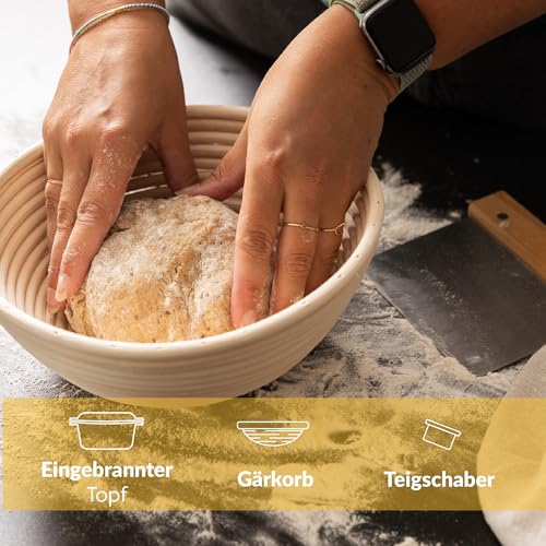 Cast Iron Pot 26 cm, Pre-Seasoned, Induction Compatible, 2-in-1 Cast Iron Roasting Pan with lid 4.6 L, Stewing Pan with Practical Double Function, Cast Iron Pot, Bread Baking Pot with Lid | Bake crispy sourdough bread or Schmore hearty dishes with proofing basket, dough scraper and 2 in 1 lid