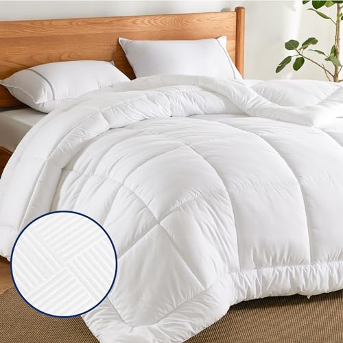 Bedsure Comforter Duvet Insert - Quilted Comforters Twin Size, All Season Duvet, Down Alternative Bedding Comforter with Tabs(Ivory Stripe Square,Twin 88"x68")