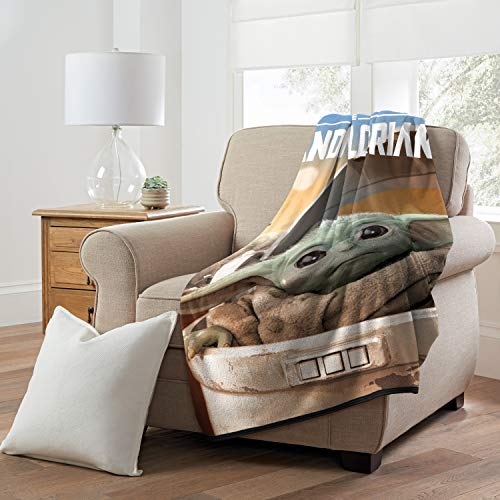 4 Mandalorian+Child+Arrived+Raschel+Blanket