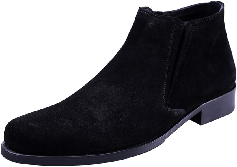 round toe suede boots